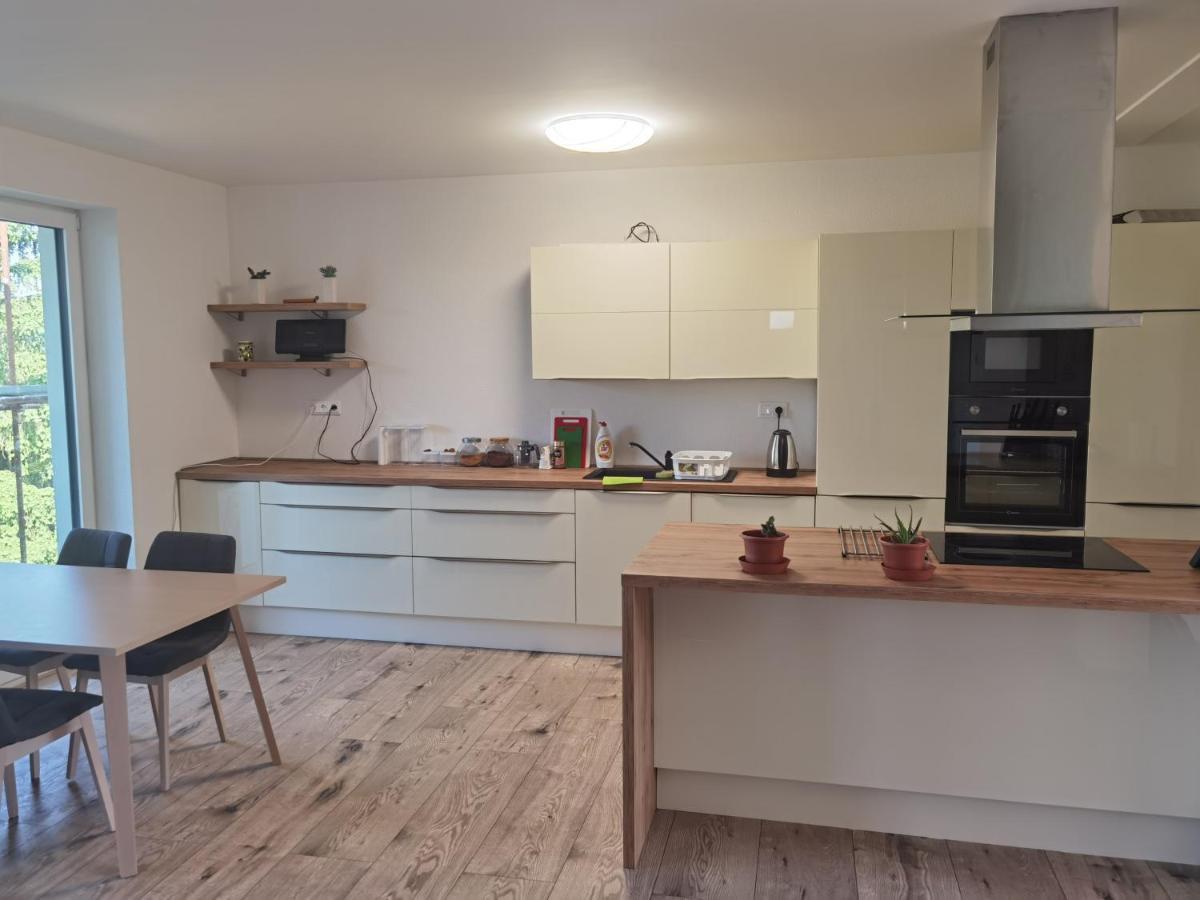 Апартаменты Sunset House Piestany Cervena Veza Banka Экстерьер фото