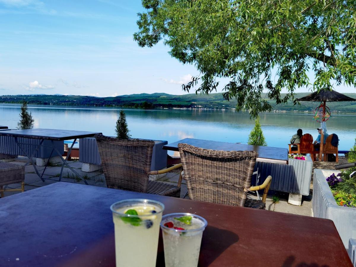 Апартаменты Sunset House Piestany Cervena Veza Banka Экстерьер фото