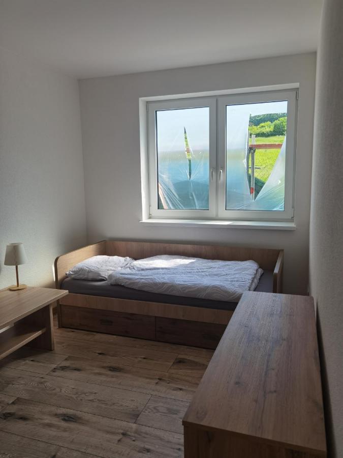 Апартаменты Sunset House Piestany Cervena Veza Banka Экстерьер фото